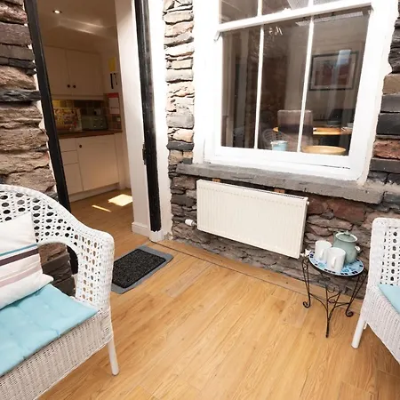 Kentdale - A Lovely Family In *