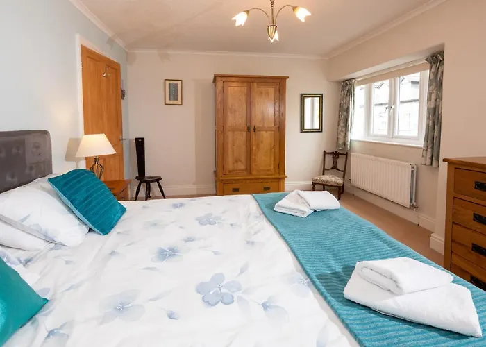 Kentdale - A Lovely Family In